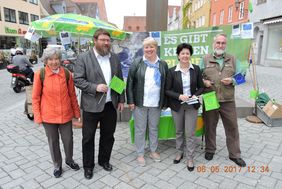 Mit den Grünen vom KV Memmingen feierten wir Europa am Platz vor dem Fischbrunnen